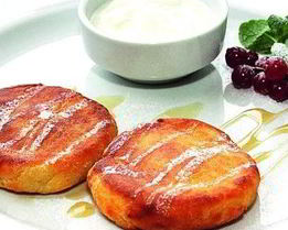 Сырники с кленовым сиропом