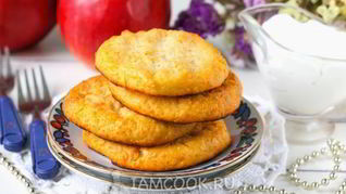 Сырники с яблоками в духовке