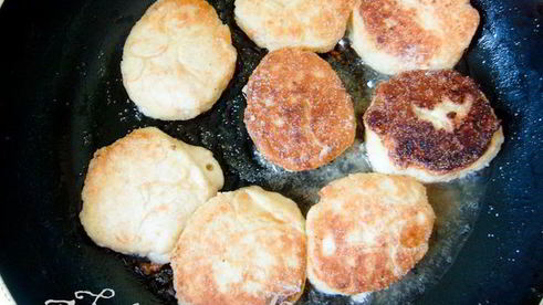 творожники с яблоком и морковью