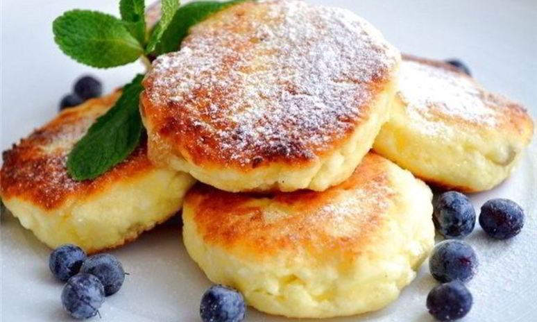 Рецепт творожных сырников с шоколадом