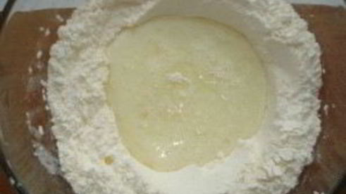 дрожжевое тесто с творогом в духовке