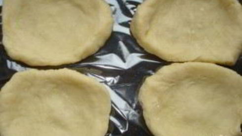 дрожжевое тесто с творогом в духовке