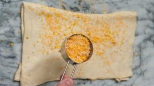 слоеное тесто с сыром