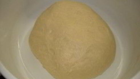 тонкое дрожжевое тесто для пиццы