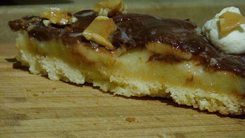 банановый торт с миндальным крокантом