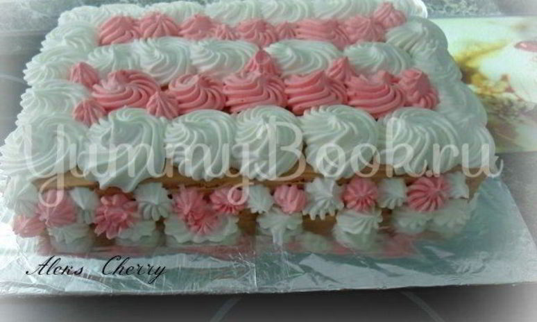 Рецепт бисквитного торта со сливками и малиновым ликером