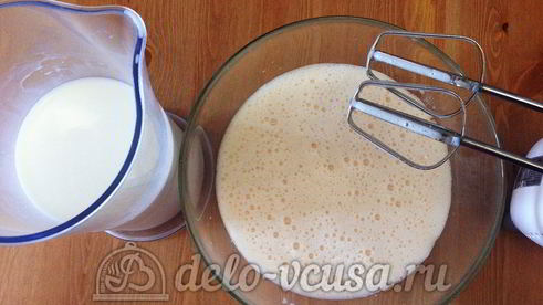 блинный торт со сгущенкой и бананами