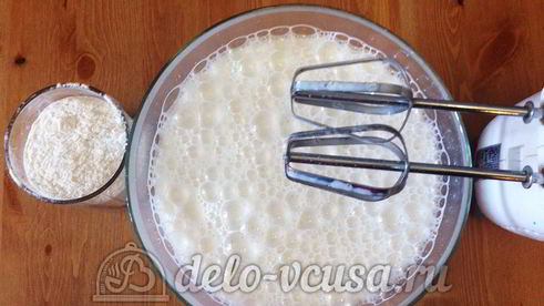 блинный торт со сгущенкой и бананами