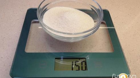 медовик с карамелью и клюквенным кули