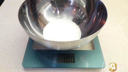 медовик с карамелью и клюквенным кули