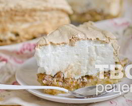 Ореховый торт с меренгой