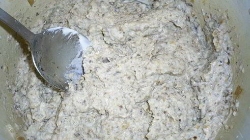 пикантный мясной торт с грибным кремом и сырно-сливочной заливкой