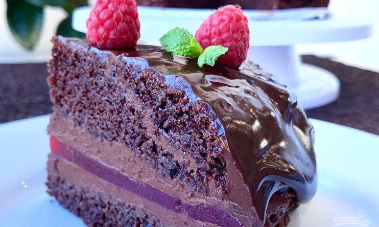 Рецепт шоколадного торта с малиновым мармеладом