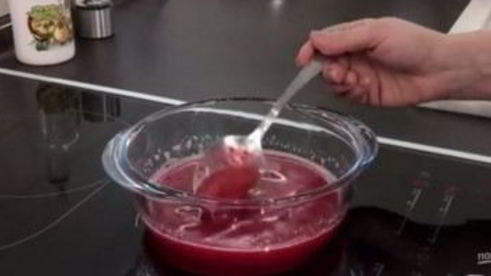 шоколадный торт с малиновым мармеладом