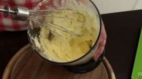 шоколадный торт с малиновым мармеладом