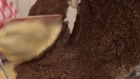 шоколадный торт с малиновым мармеладом