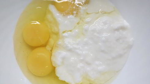 торт малиновая роза с чизкейком и бисквитом брауни