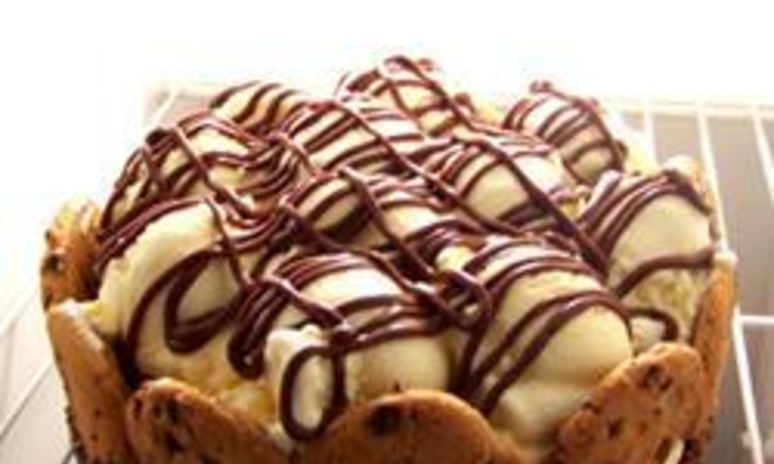 Рецепт торта-мороженого с печеньем