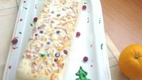 торт новогоднее полено с клюквой