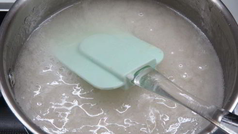 торт птичье молоко с малиновым сердцем