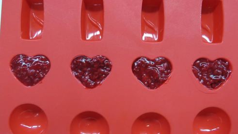 торт птичье молоко с малиновым сердцем