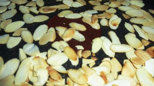 торт с клубничным вареньем