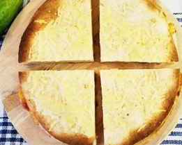 Тортильи, запеченные в духовке с сыром