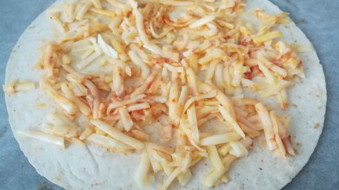 тортильи, запеченные в духовке с сыром