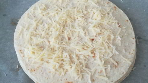 тортильи, запеченные в духовке с сыром