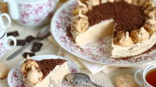 Вафельный торт со сгущенкой и бананами