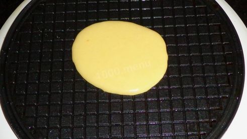 хрустящие вафельные трубочки в вафельнице