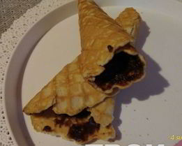 Вафельные трубочки с заварным кремом