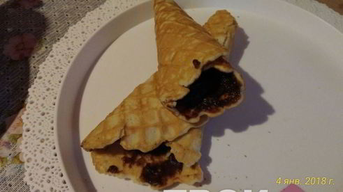 вафельные трубочки с заварным кремом