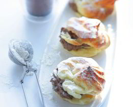 Профитроли с кремом Прага