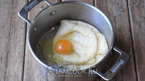 торт из профитролей со сметанным кремом