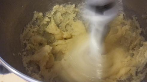 эклеры малиновая роза