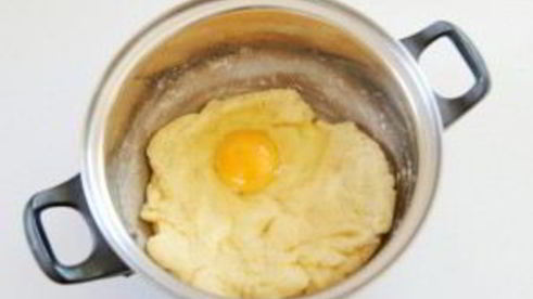 эклеры с белковым кремом