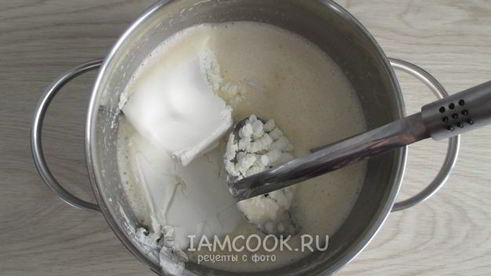 творожная запеканка с крахмалом в мультиварке