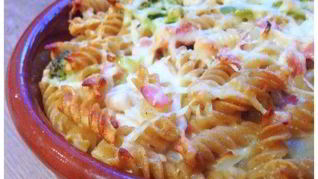 Запеканка из макарон карбонара