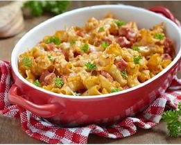 Запеканка из макарон с ветчиной и грибами