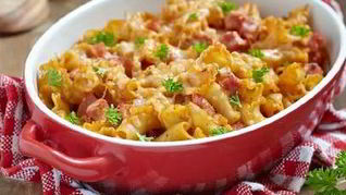 Запеканка из макарон с ветчиной и грибами