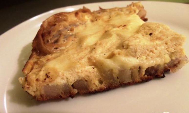 Рецепт запеканки с беконом на сковороде