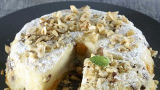 Запеканка творожная с персиками