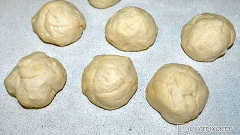 булочки с джемом и штрейзелем