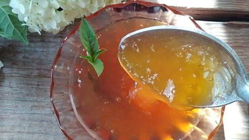 джем из абрикосов, персиков и базилика