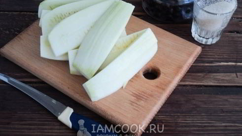 кабачковый джем с черной смородиной