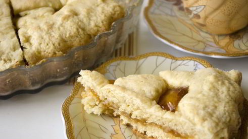 кростата с абрикосовым джемом