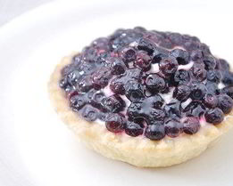 Лимонные корзиночки с черникой и смородиновым джемом