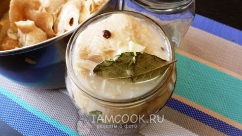 грузди на зиму в банках