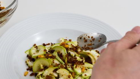 кабачки с вялеными помидорами